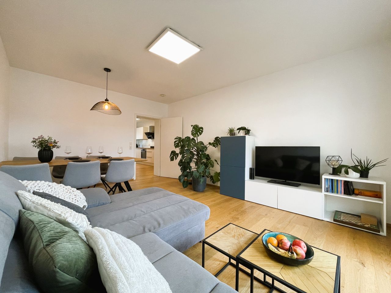 Beautiful and stylishly furnished apartment in the center of Stuttgart