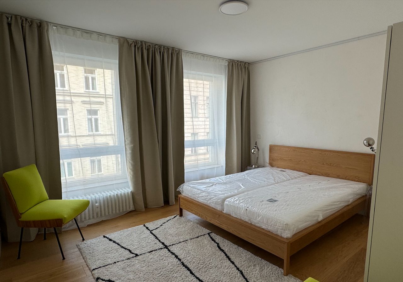 Sweet Home with direct Park Access in the Heart of Berlin Mitte
