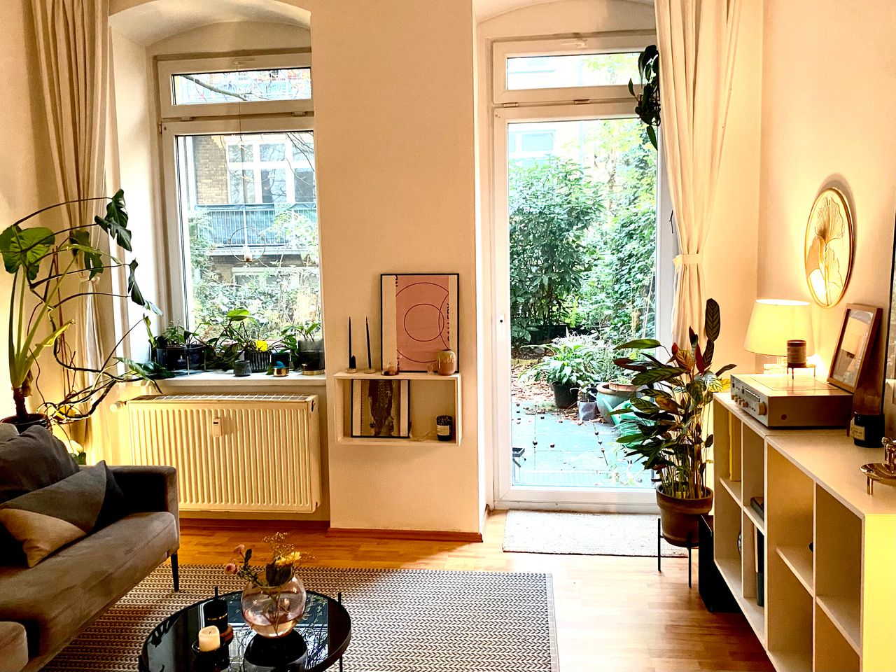 charming 67sqm  2-room flat w/ garden in Friedrichshain