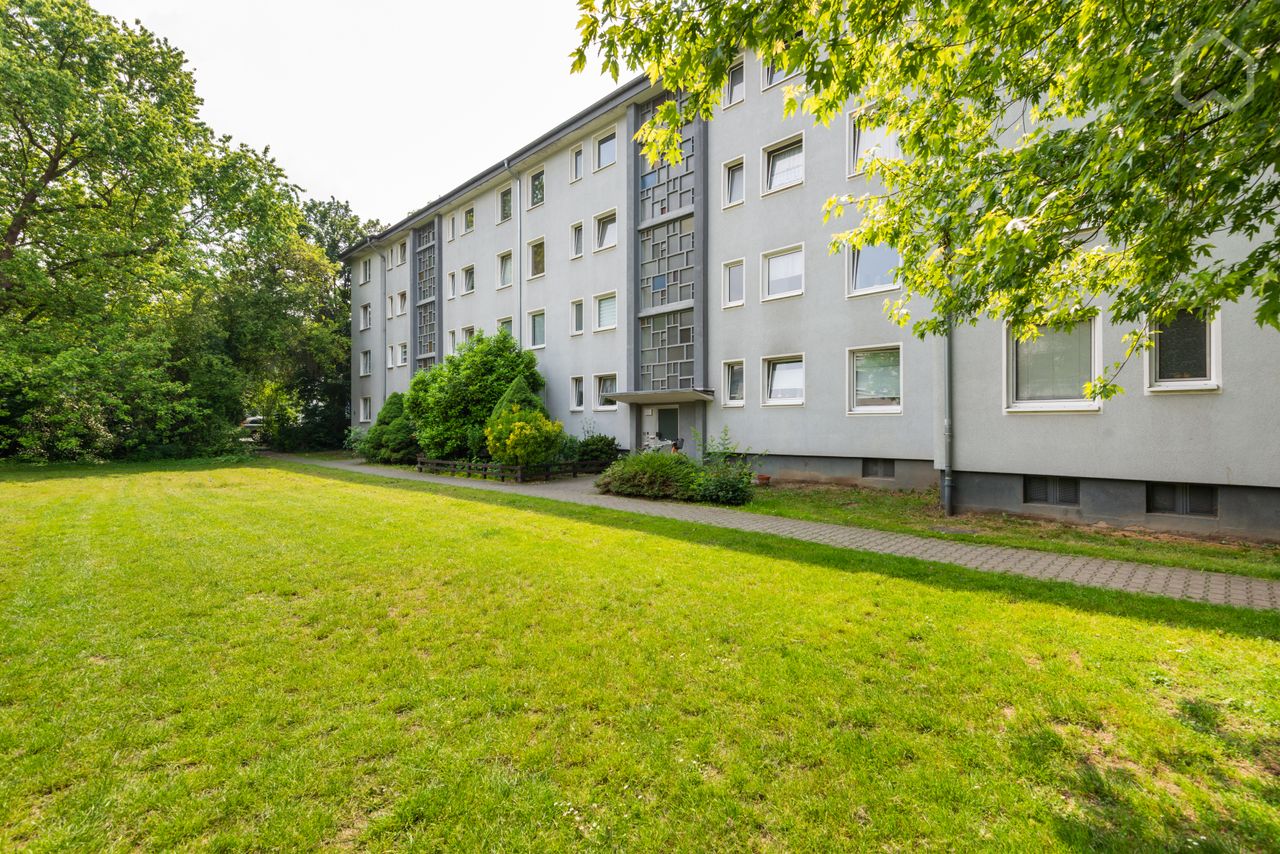 Stylish 3-room apartment in Düsseldorf central (Düsseltal)
