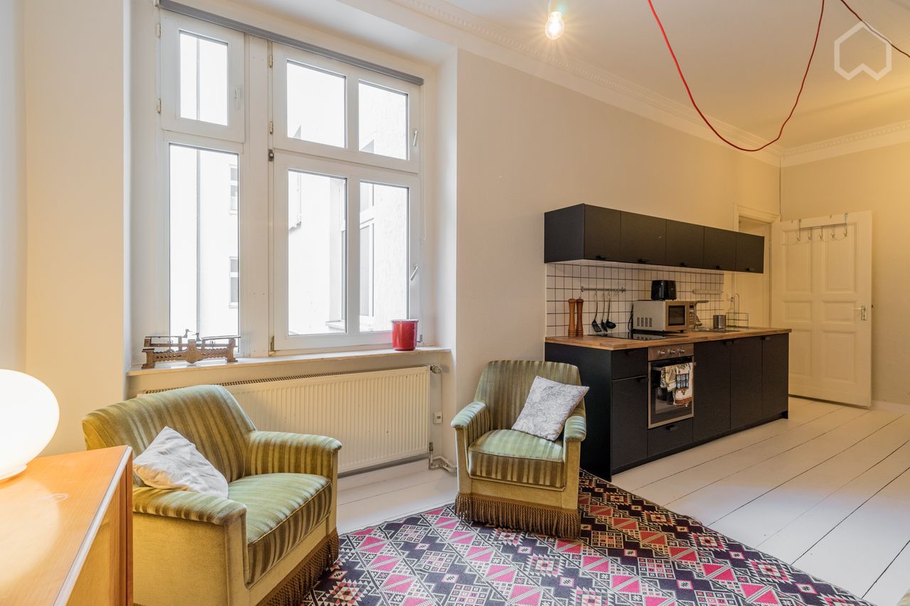 Bright apartment conveniently located in Neukölln