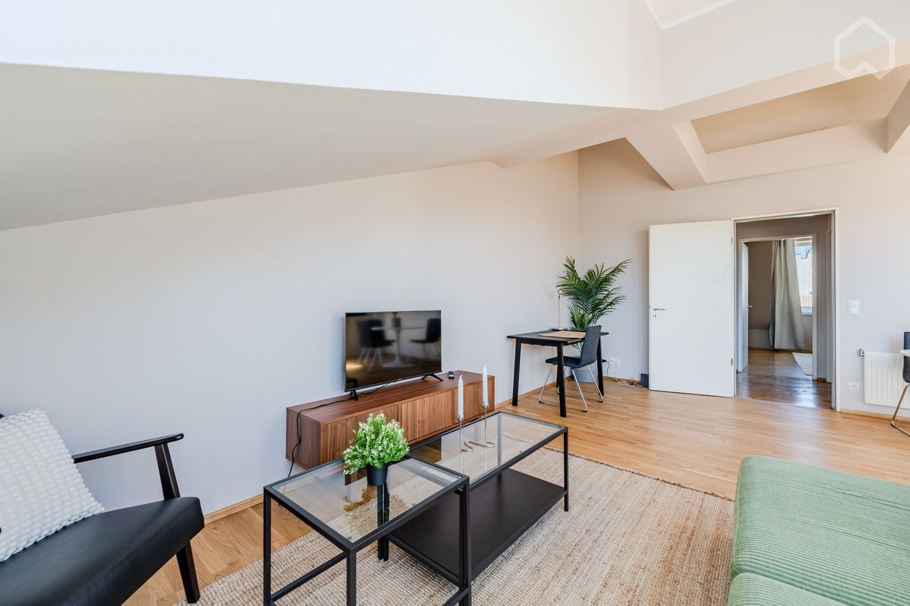 Bright Top-Floor Apartment with Spacious Terrace in Popular Wrangelkiez Neighbourhood