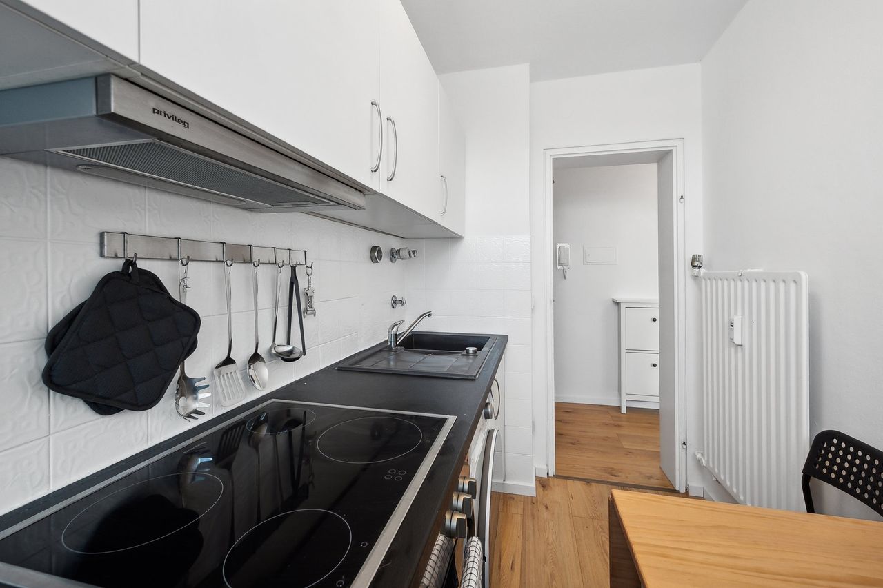 Newly modernized 2-room apartment in a quiet central location