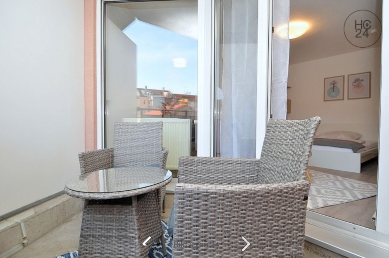 Lovingly furnished apartment in a great location with balcony