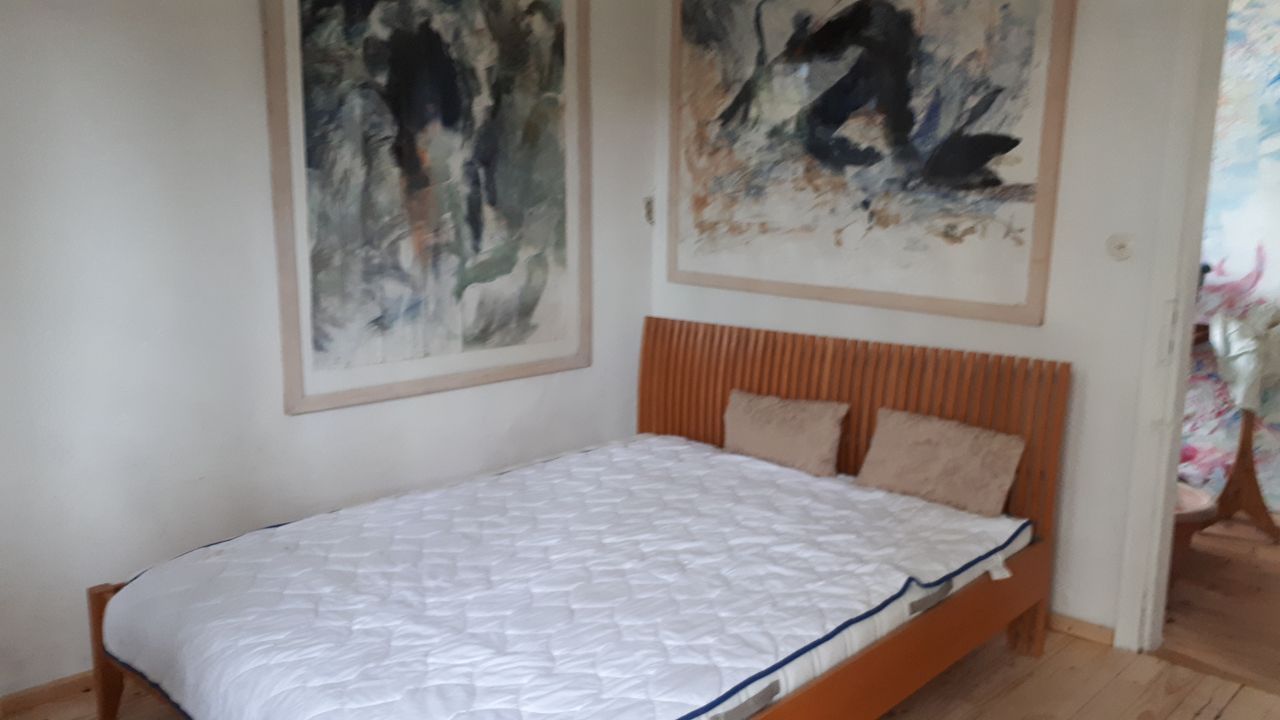 Spacious and fantastic suite (Hürth)