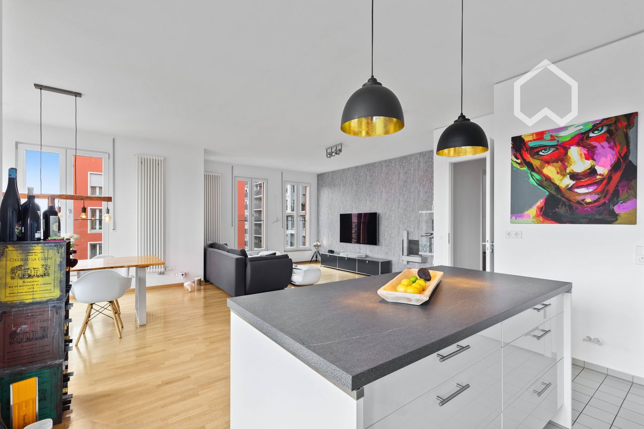 Exclusive River View: Luxury Apartment (105 m²) with Balcony/Loggia & Underground Parking at Frankfurt Westhafen
