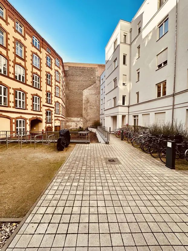 2 room flat in prime location, Berlin-Mitte