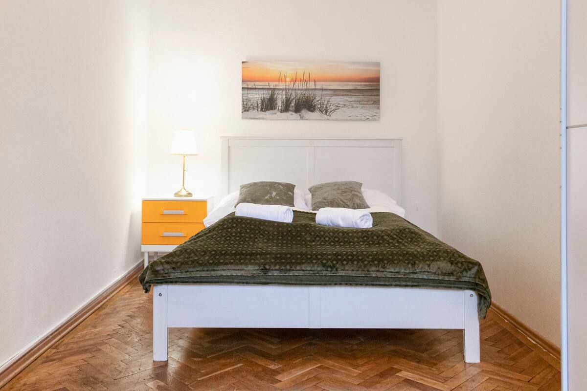 Space for up to 2 people in a shared apartment in the center of Vienna