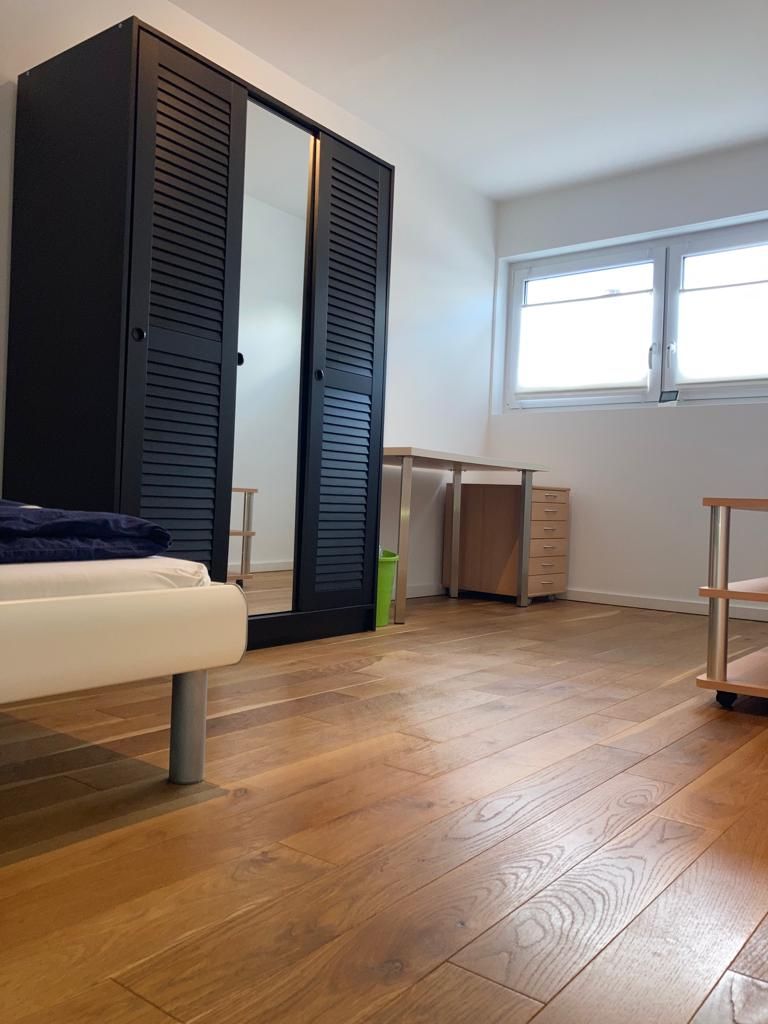 Beautiful, fully furnished apartment with parking space in Böblingen