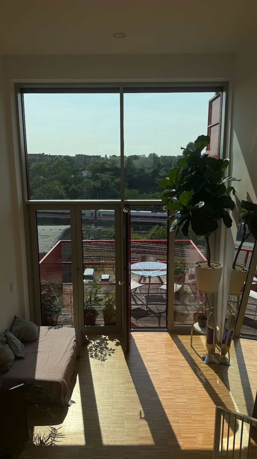 Sunny & bright Loft apartment