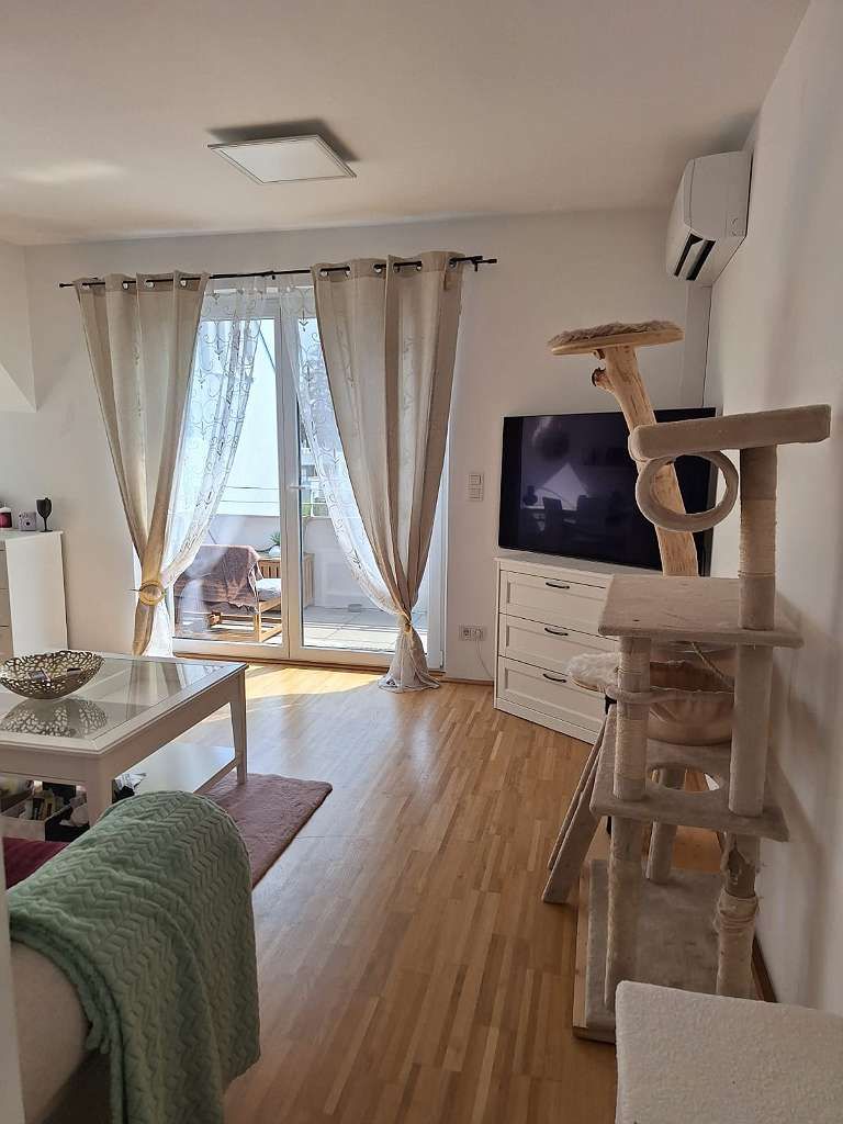 Pretty & great apartment in quiet street