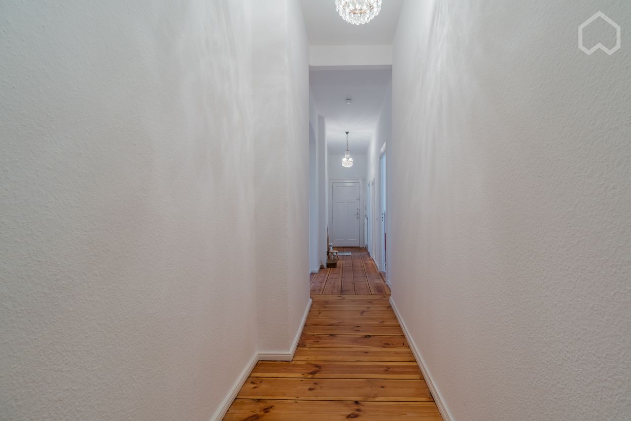 Charming quiet 2-bedroom apartment with balcony in Berlin Prenzlauer Berg