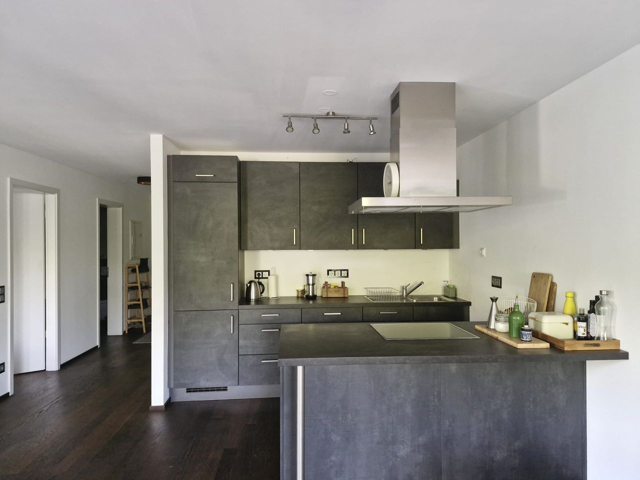 Bright apartment in Bavariaring (München)