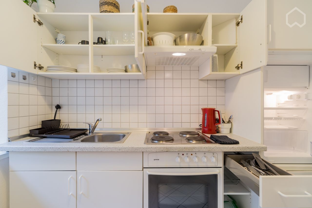 Beautiful furnished apartment with balcony in Prenzlauer Berg