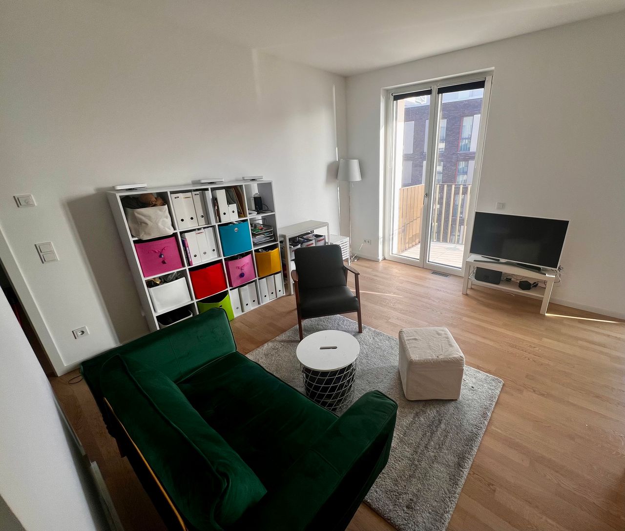 [ONLY SHORTTERM & ONLY FOR June-Aug] Like-new apartment in Friedrichshain