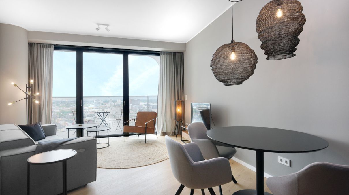 Luxury 2-bedroom apartment with stunning View Frankfurt Grand Tower (20.02)