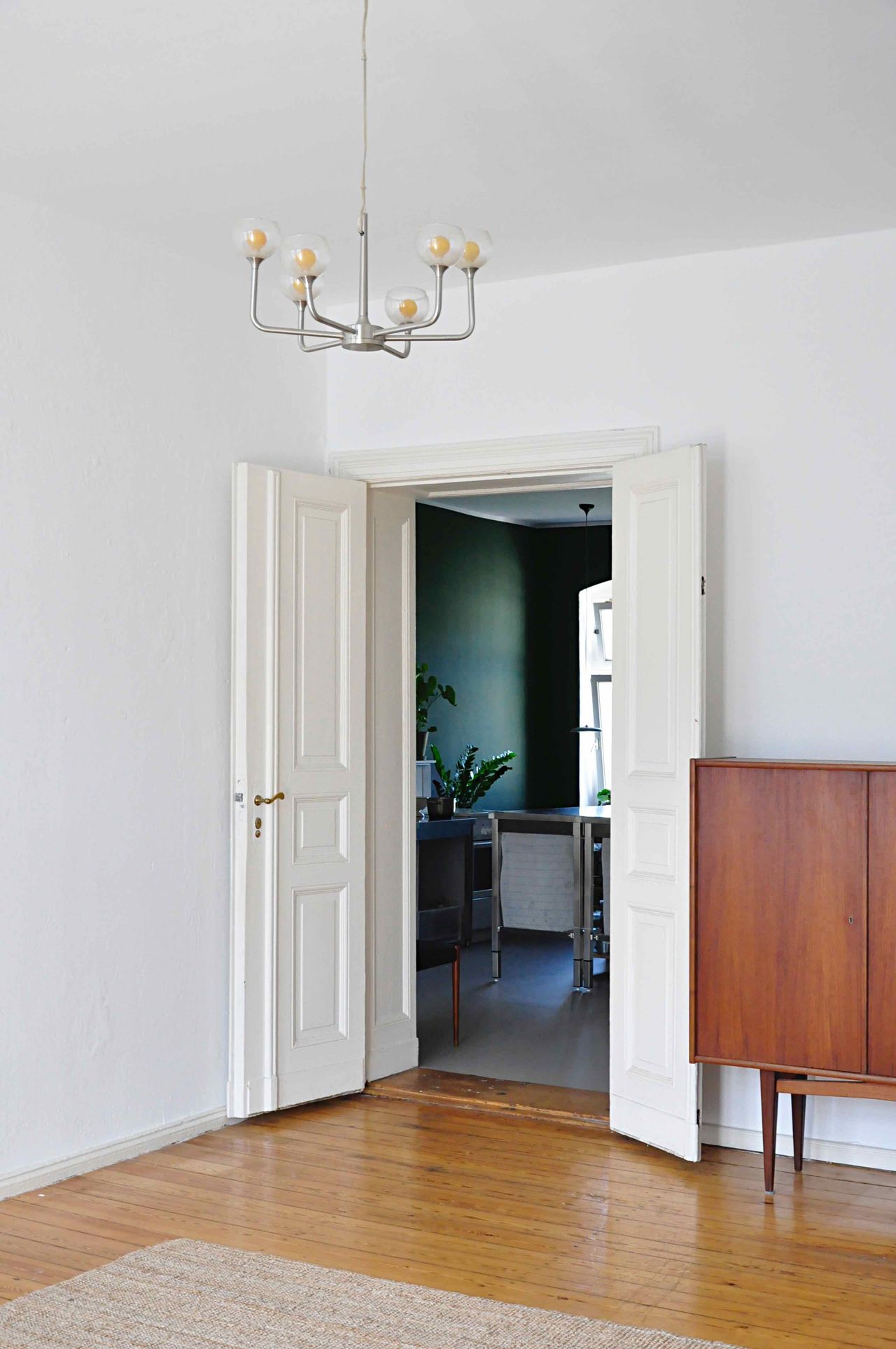 2 lightflooded Rooms in beautiful shared Apartment in Mitte