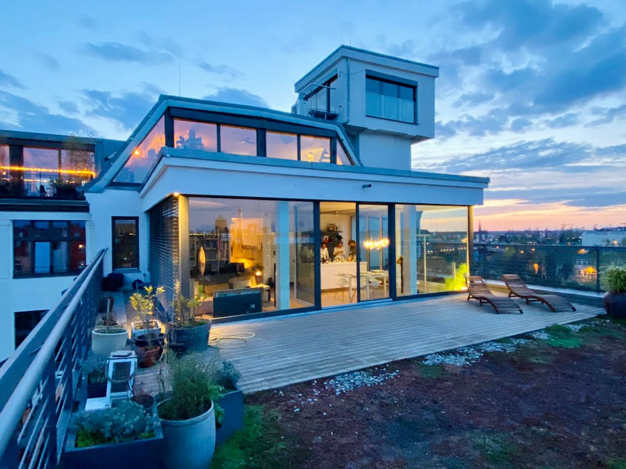 Stunning Penthouse in center