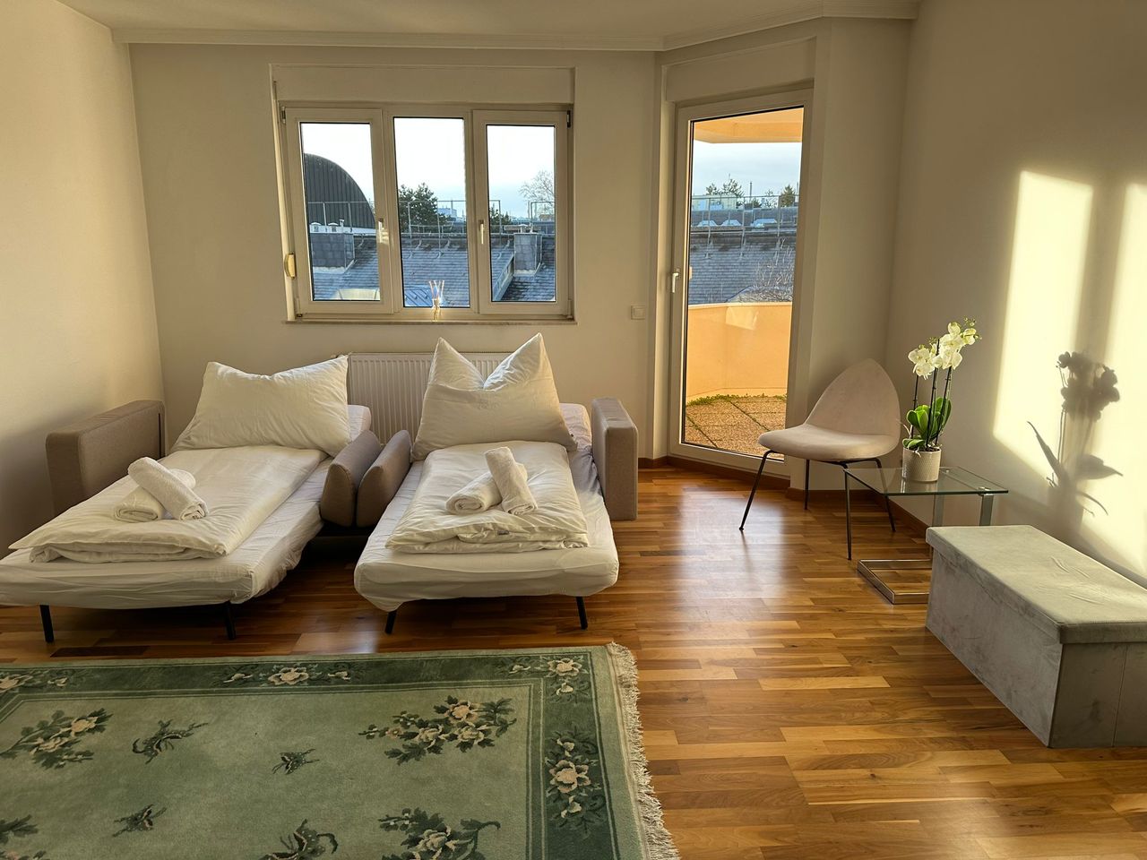 bright & stylish apartment in prime location (Vienna's 19th district) conveniently connected to the city centre