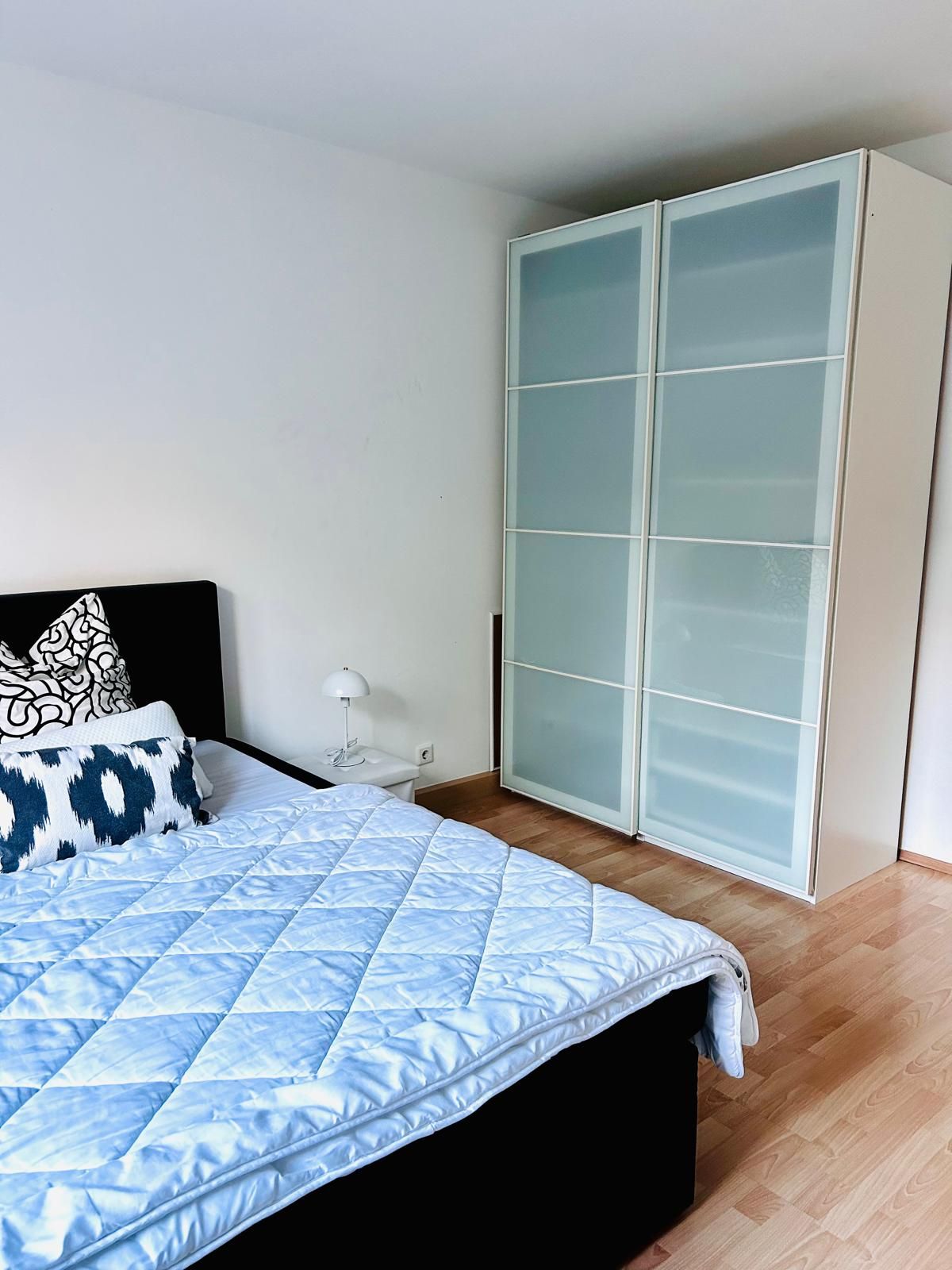 New, pretty suite (Düsseldorf)