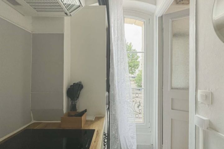 a charming studio located on the 1st floor of a beautiful Parisian building in the 14th arrondissement of Paris.