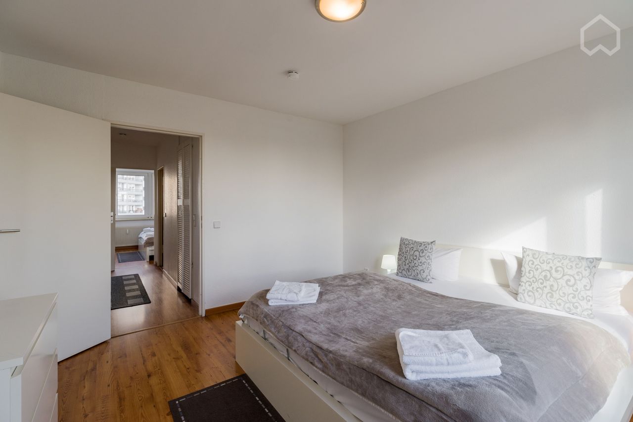 Modern and bright suite in Kreuzberg