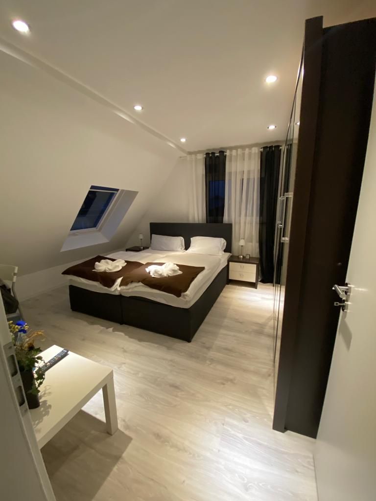 ROYAL Apartment 85m² in Düsseldorf