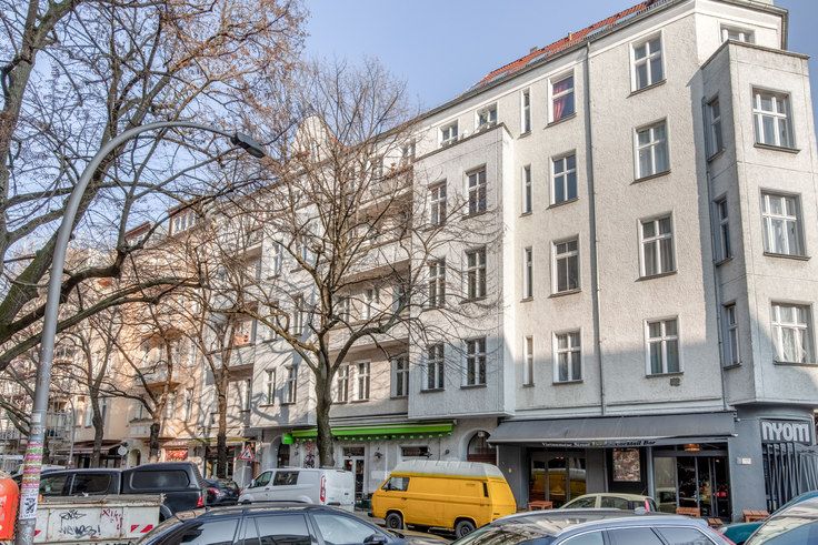Beautiful fully furnished 2-room apartment directly on Boxhagener Platz