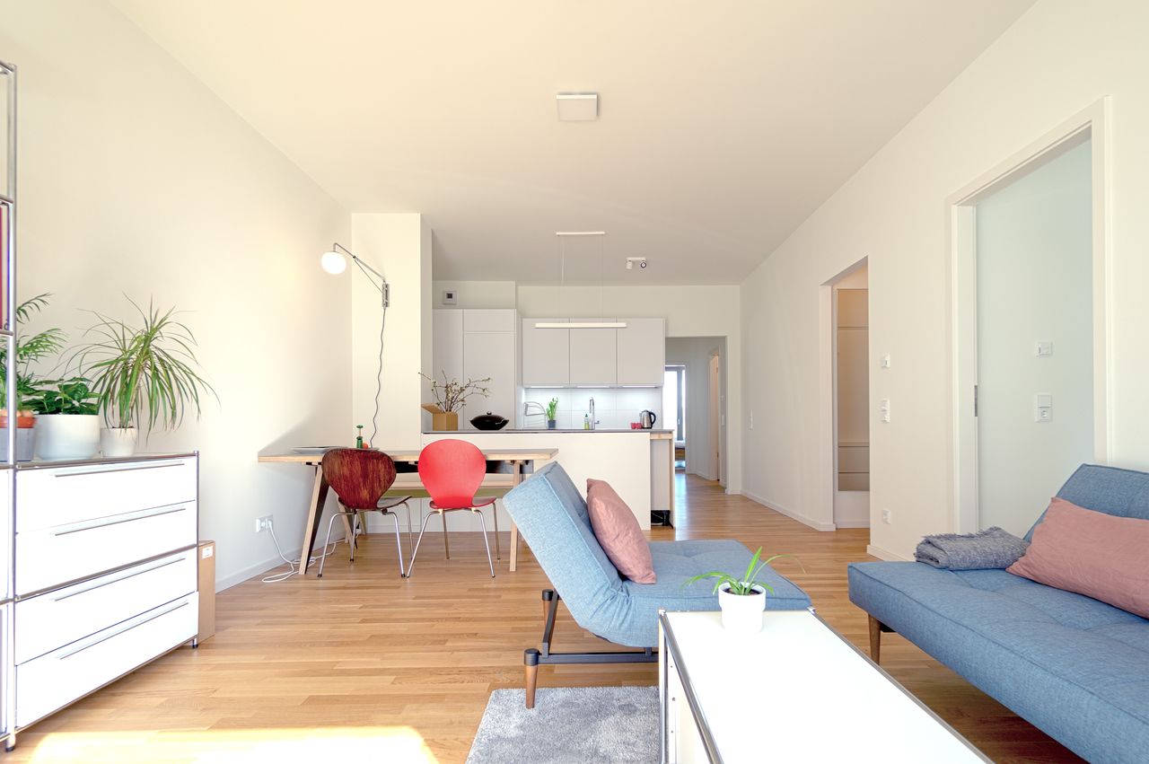 Stylish 4-Room Apartment with Dual Balconies in Central Berlin