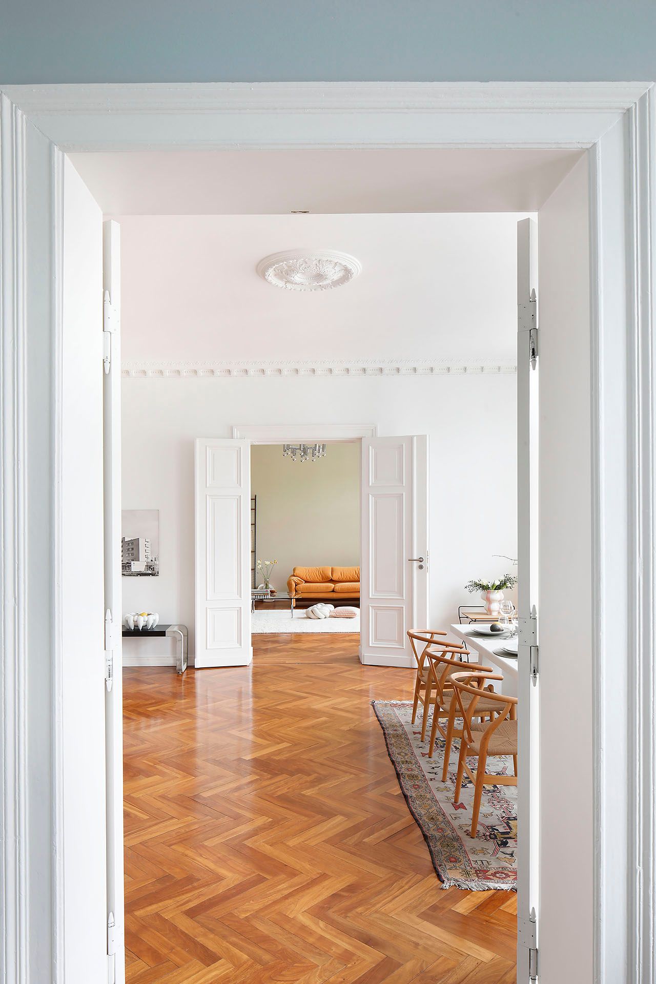 Luxurious Palais Apartment in Elegant Design at Monbijouplatz
