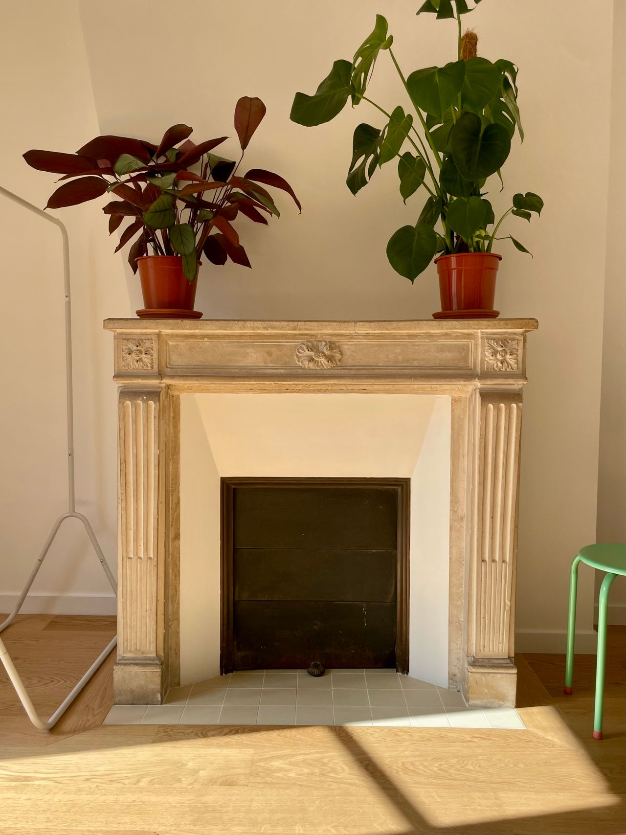 Bright & Stylish 1-Bedroom Apartment in the Heart of the 9th – Quiet Courtyard, High-End Renovation