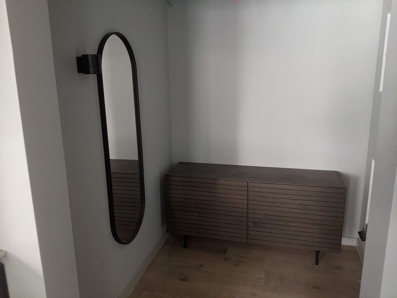 Stylish Conlon House Studio Apartment | Prime Location Munich | Fully Equipped Kitchen & Amenities
