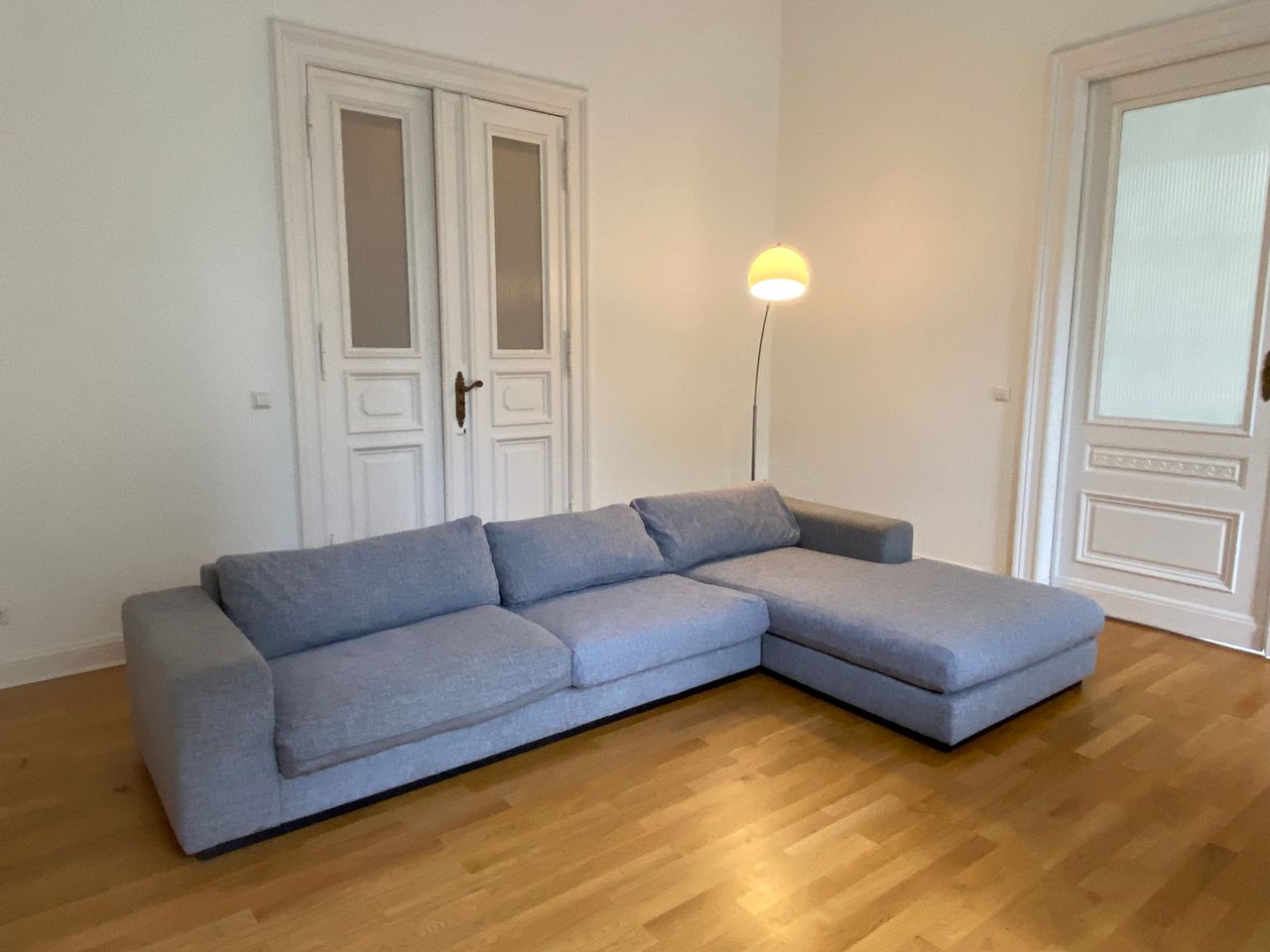 Large and chic apartment in Berlin Charlottenburg
