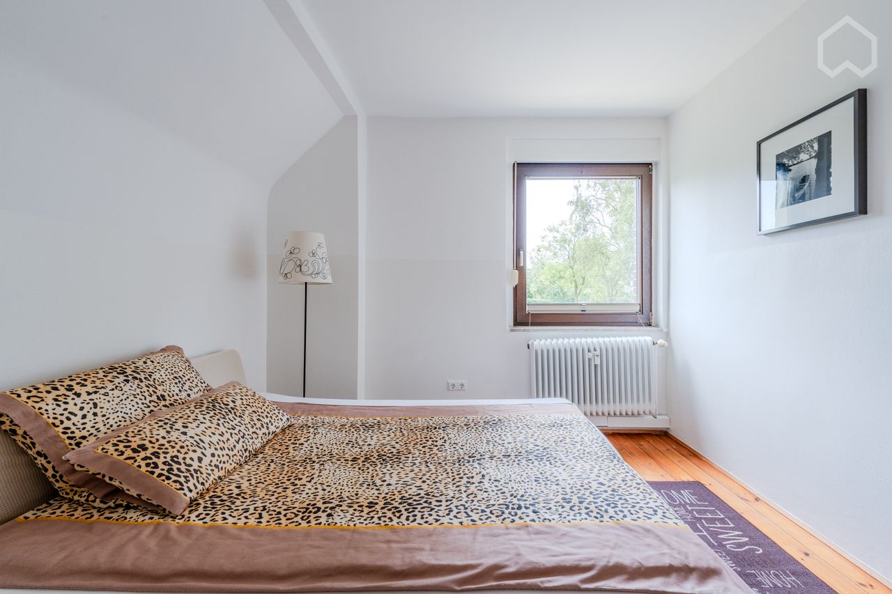 Quiet two-room apartment with large balcony in the garden city Berlin-Frohnau