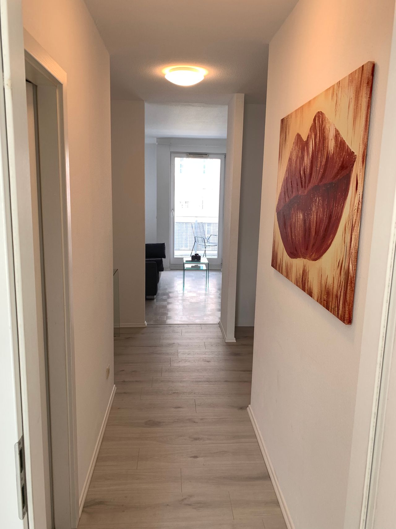 Bright high quality furnished apartment near Ostkreuz
