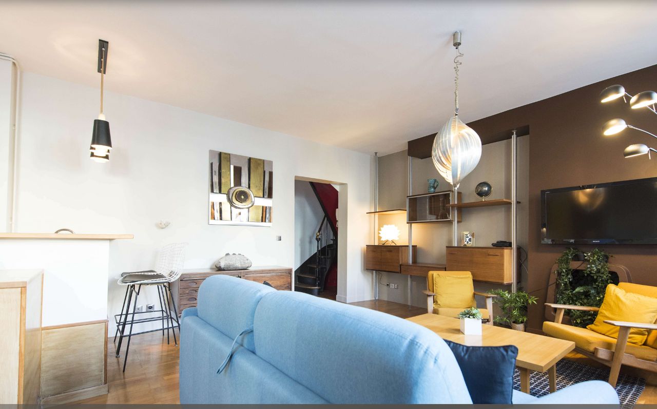 Charming 2-Room Apartment in the Heart of the City