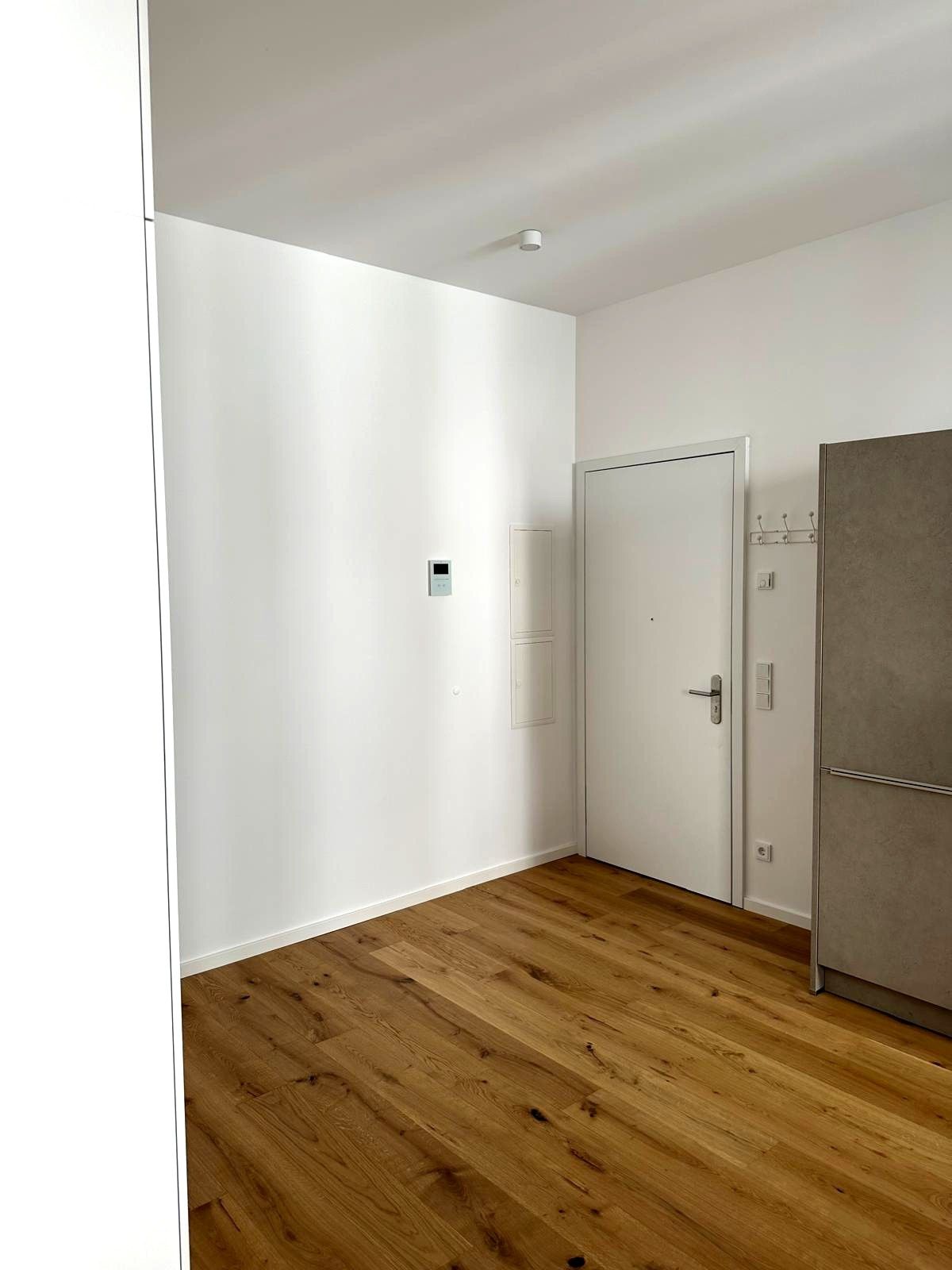 High-end furnished studio (50 sqm) at Zionskirchplatz, Prenzlauer Berg | Best location