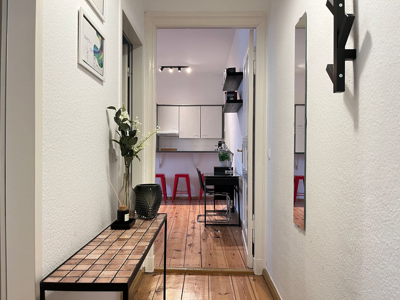 Renovated 2 Room Apartment in best location