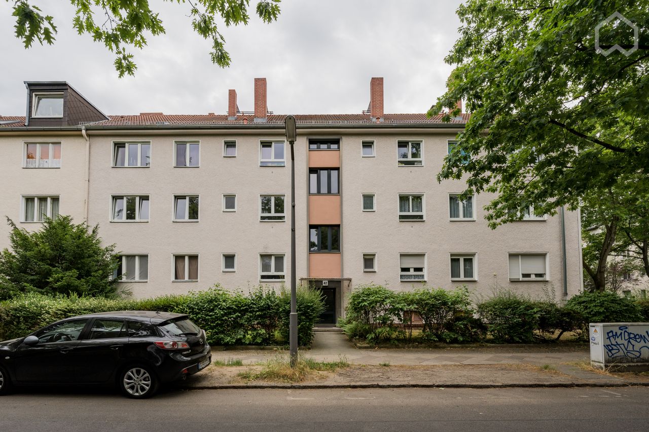 Cozy and modern apartment in quiet street (Berlin)