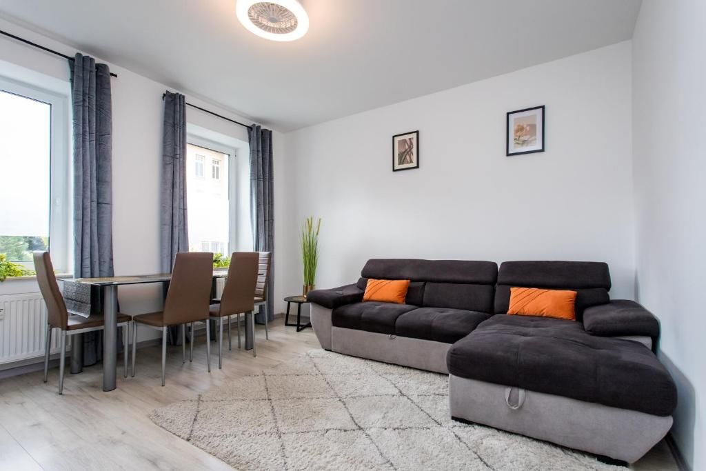 Furnished Studio Apartment in Prime Location with Full Amenities