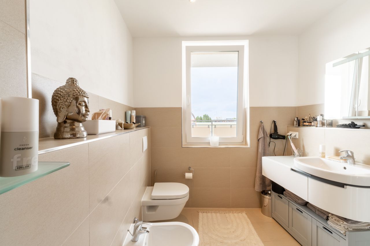 Fantastic and beautiful furnished apartment with Terrace & Balcony