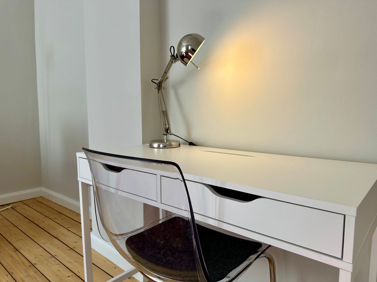 Stylish period apartment in a prime location in the heart of Trier (quiet, central, close to the central train station)