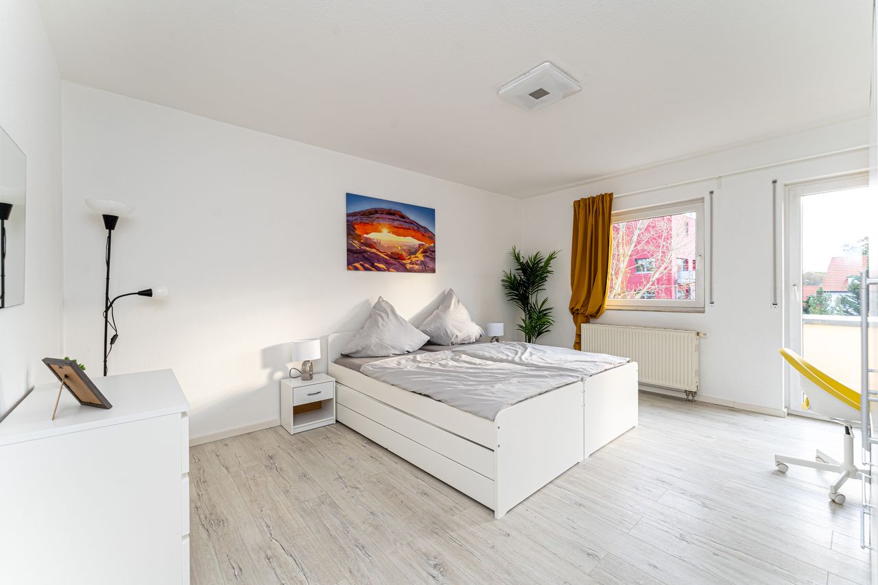 nice 5-rooms apartment in Friedrichshagen