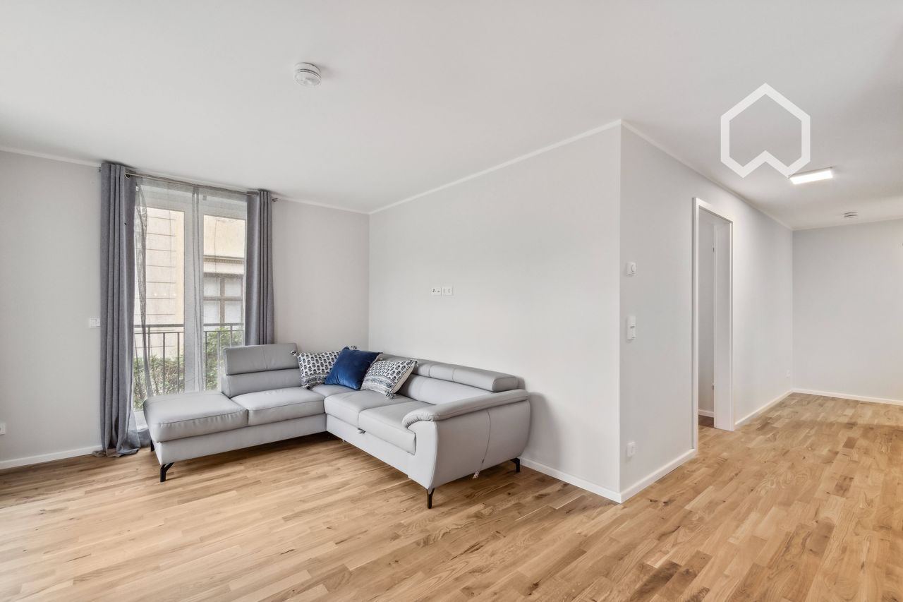 Luxurious New-Build 2-Room Apartment by the Park of Sanssouci Palace
