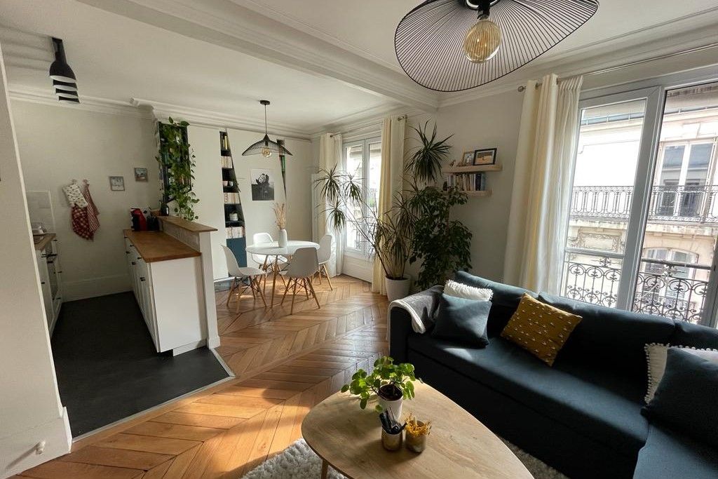 Paris Fully furnished one bedroom apartment