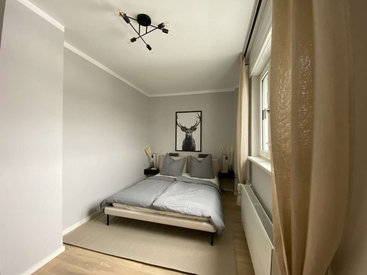 Stylishly furnished 3-bedroom apartment with a terrace.