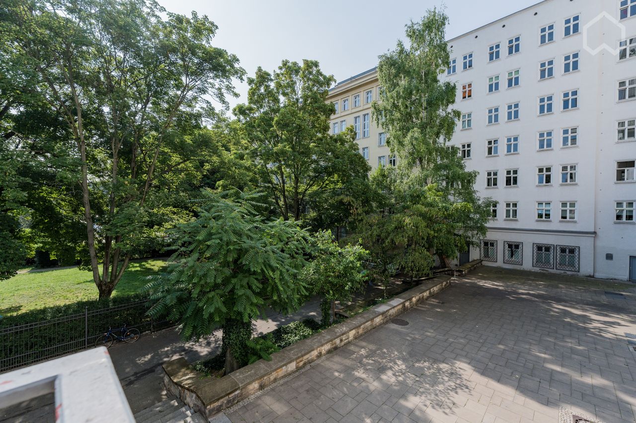 FIRST TIME RENT! Stunning 2-Room Apartment in the Historical Frankfurter Tor Area