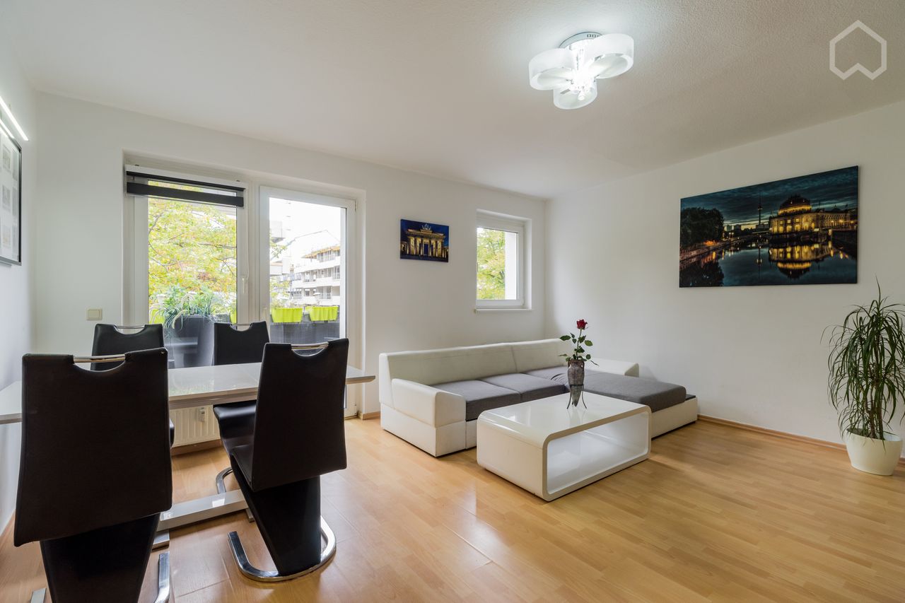 Neat & new suite in Pankow