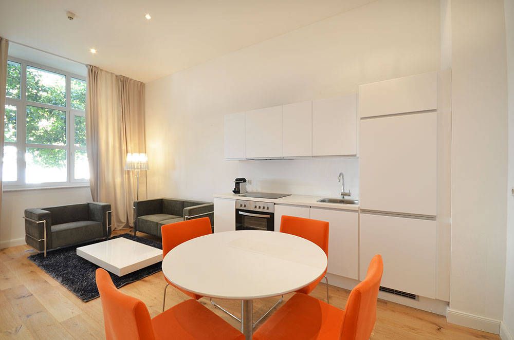 Sophisticated temporary business home with 1 bedroom in Frankfurt close to Palmengarten