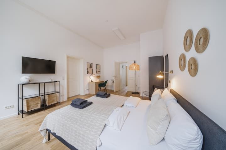 Bright, beautiful suite in Prenzlauer Berg